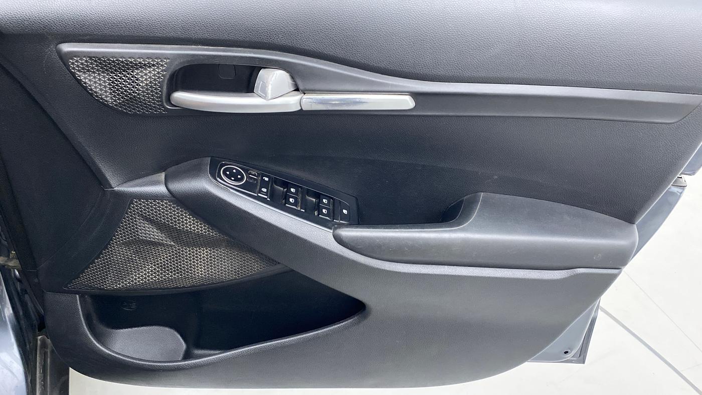 2020 KIA SELTOS HTK 1.5 PETROL, Petrol, Manual, 97,437 km, Driver Side Door Panels Control