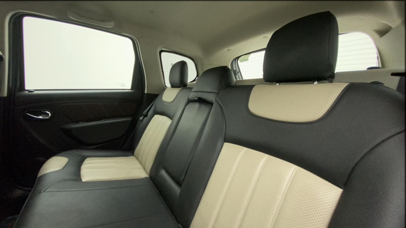 2019 Renault Duster 110 PS RXZ AMT DIESEL, Diesel, Automatic, 25,628 km, Right Side Rear Door Cabin