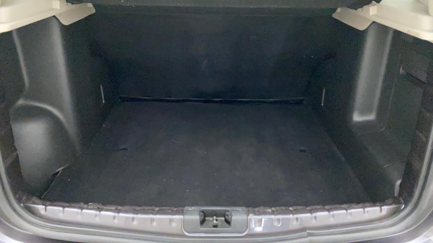 2019 Renault Duster 110 PS RXZ AMT DIESEL, Diesel, Automatic, 25,628 km, Boot Inside