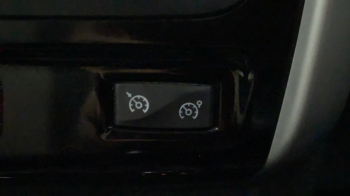 2019 Renault Duster 110 PS RXZ AMT DIESEL, Diesel, Automatic, 25,628 km, Adaptive Cruise Control