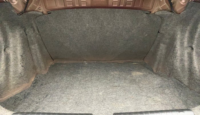 2014 Honda Amaze 1.5L I-DTEC S, Diesel, Manual, 73,849 km, Boot Inside