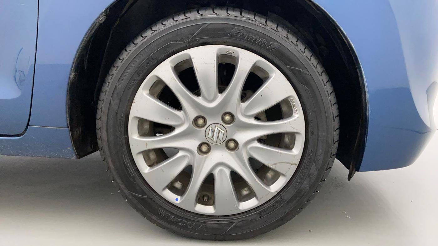 2017 Maruti Baleno ALPHA CVT PETROL 1.2, Petrol, Automatic, 38,727 km, Right Front Wheel