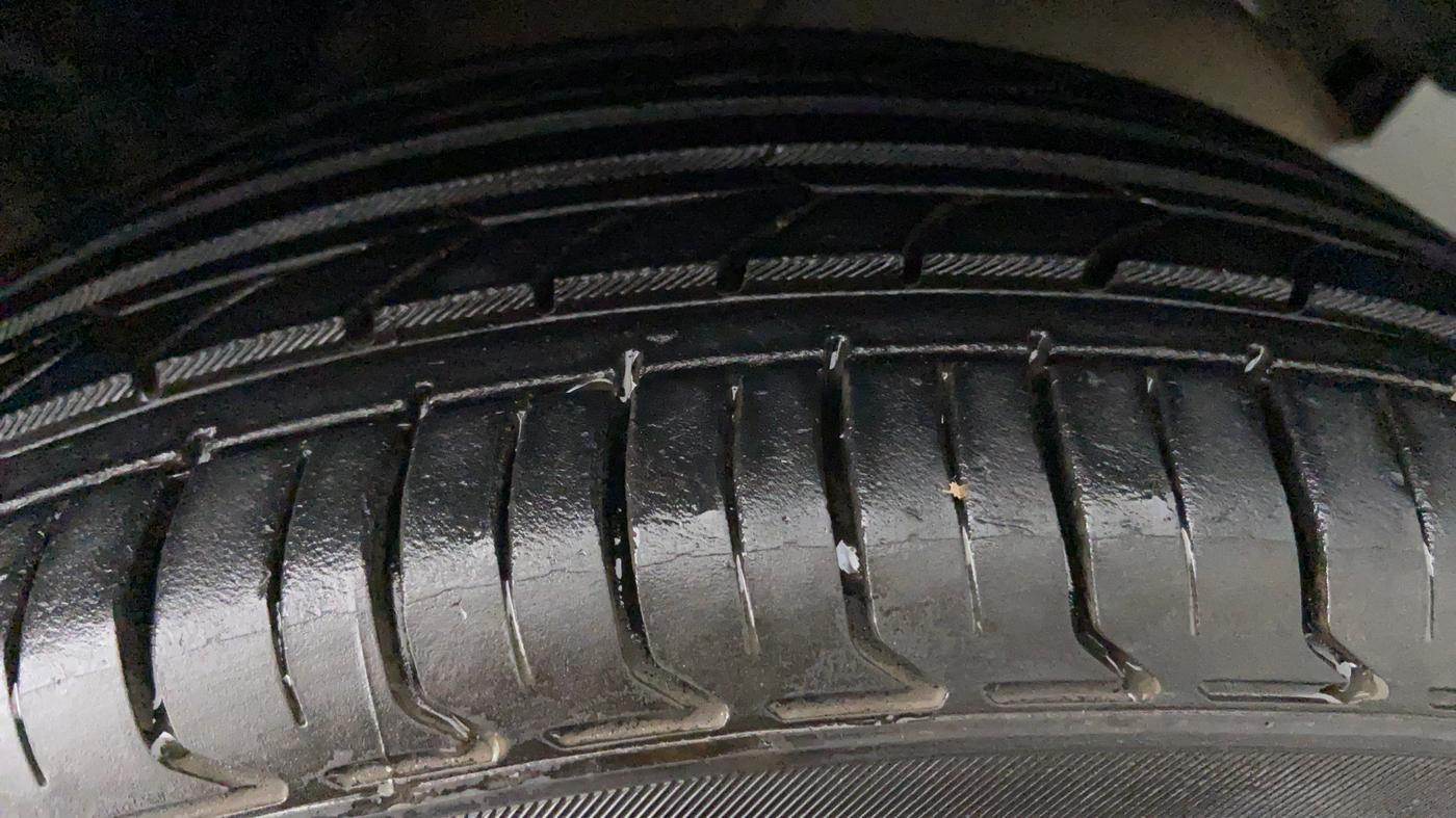 2017 Maruti Baleno ALPHA CVT PETROL 1.2, Petrol, Automatic, 38,727 km, Left Rear Tyre Tread