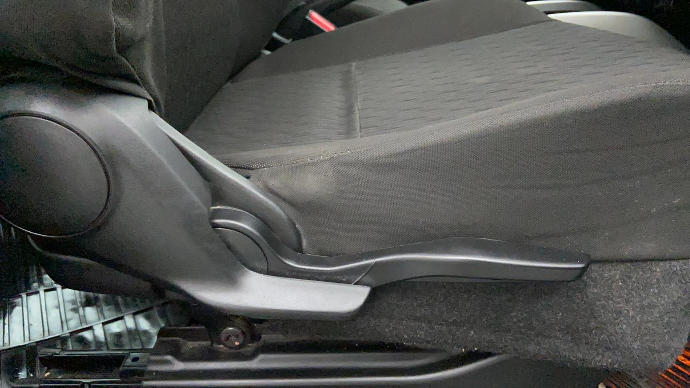 2017 Maruti Baleno ALPHA CVT PETROL 1.2, Petrol, Automatic, 38,727 km, Driver Side Adjustment Panel