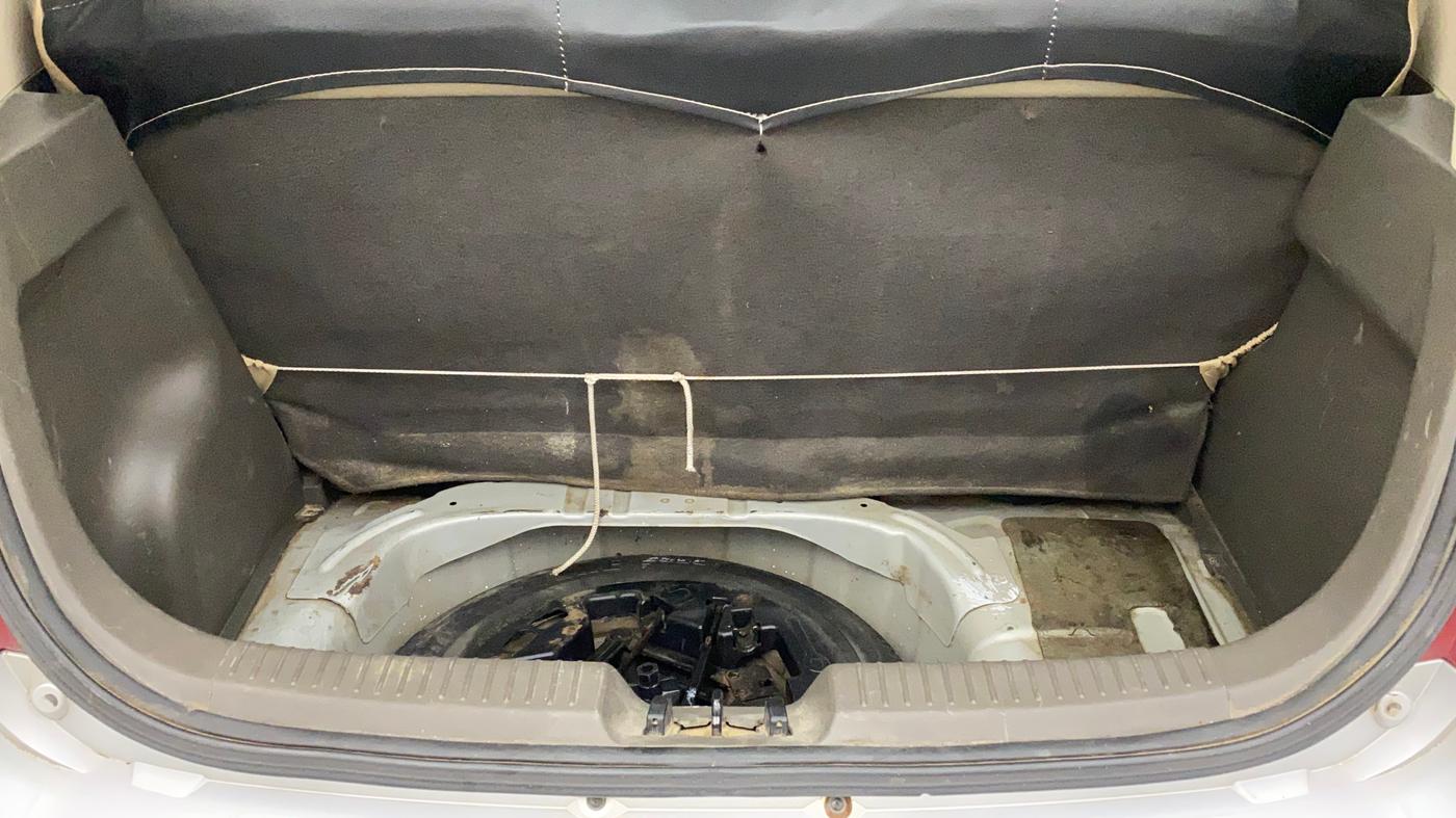 2011 Hyundai i10 ERA 1.1, Petrol, Manual, 97,780 km, Boot Inside