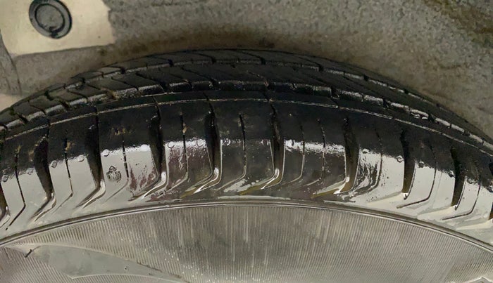 2011 Hyundai i10 ERA 1.1, Petrol, Manual, 97,780 km, Right Rear Tyre Tread