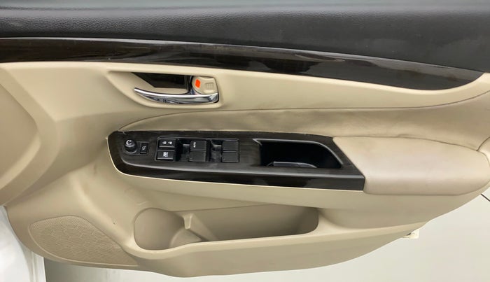 2015 Maruti Ciaz ZXI AT, Petrol, Automatic, 85,437 km, Driver Side Door Panels Control