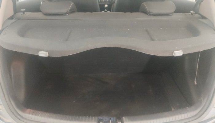 2016 Hyundai Grand i10 ASTA (O) 1.2 KAPPA VTVT, Petrol, Manual, 47,019 km, Boot Inside