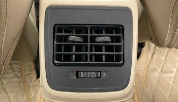 2022 Maruti Dzire VXI CNG, CNG, Manual, 23,223 km, Rear AC Vents