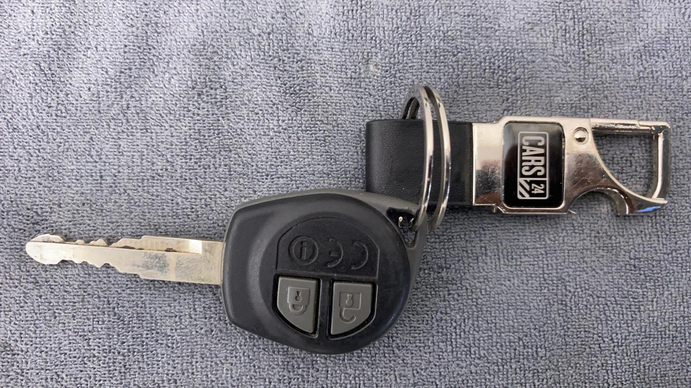 2022 Maruti Dzire VXI CNG, CNG, Manual, 23,223 km, Key Close Up