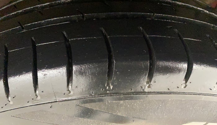 2020 Hyundai GRAND I10 NIOS SPORTZ 1.2 KAPPA VTVT, Petrol, Manual, 78,844 km, Left Rear Tyre Tread