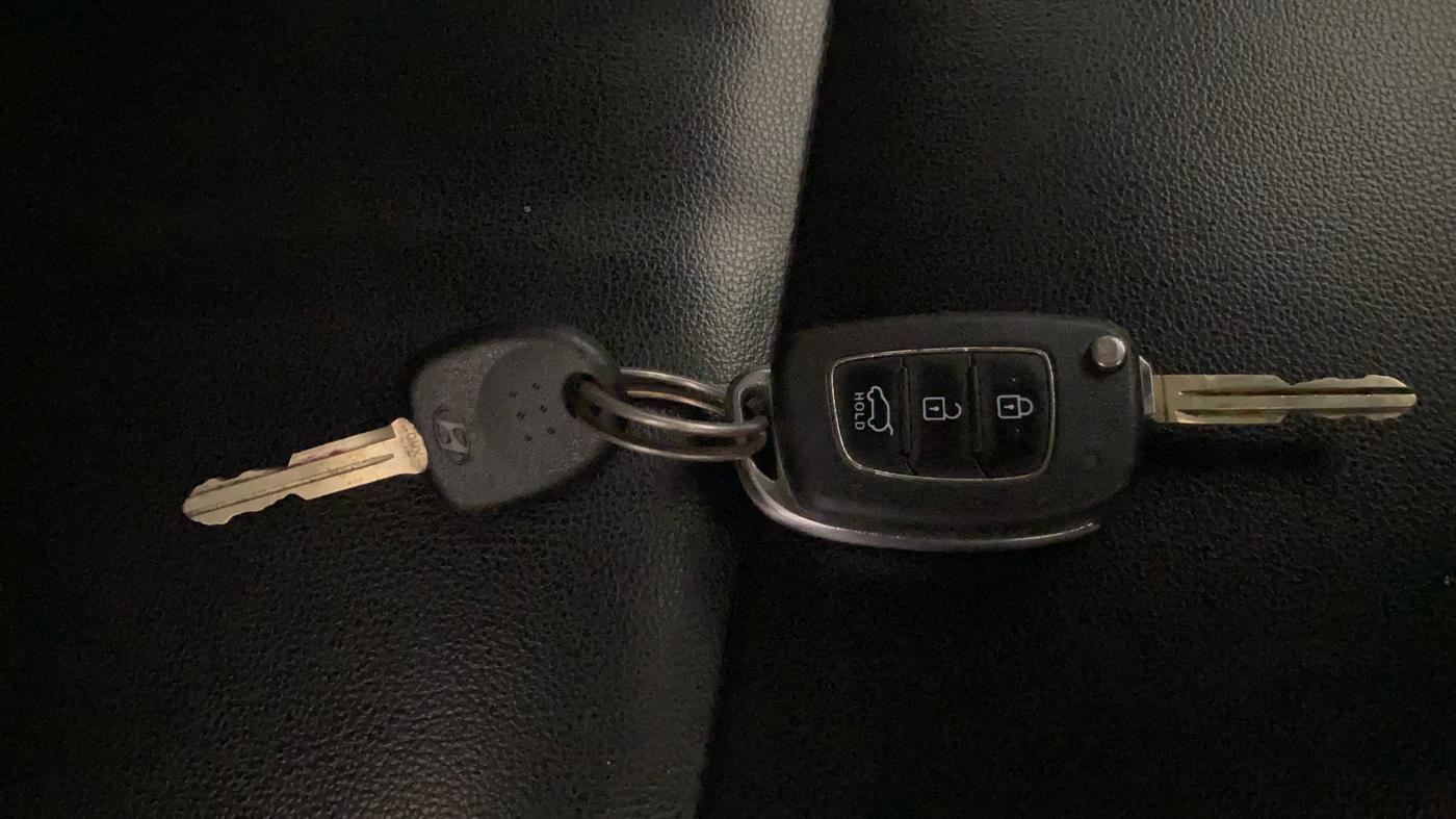 2021 Hyundai VENUE S 1.2, Petrol, Manual, 60,591 km, Key Close Up
