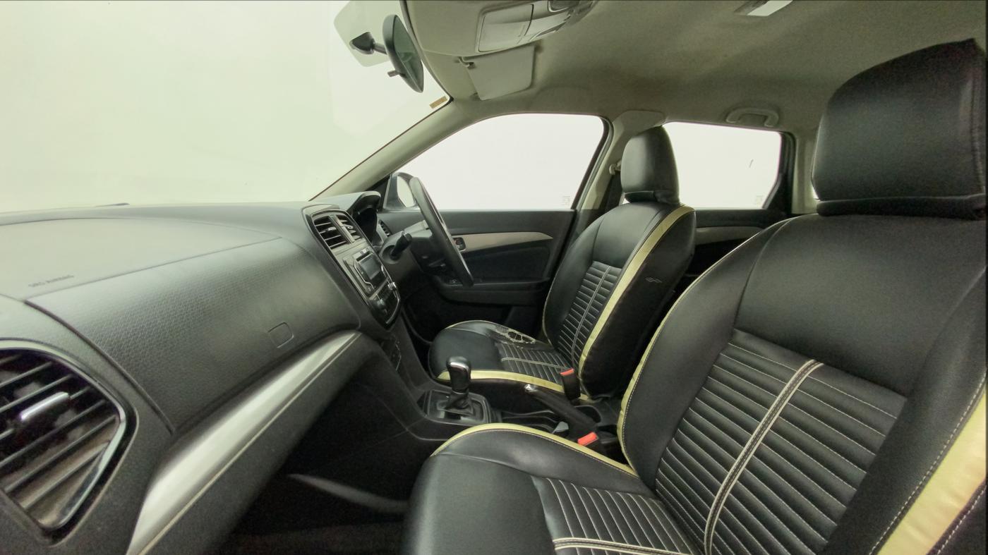 2018 Maruti Vitara Brezza ZDI AMT, Diesel, Automatic, 70,062 km, Right Side Front Door Cabin