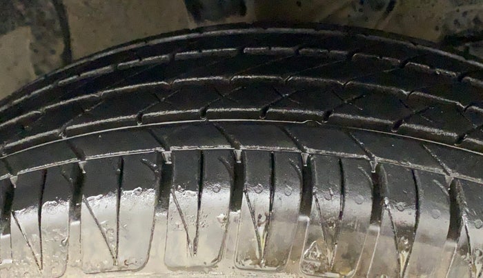 2018 Maruti Vitara Brezza ZDI AMT, Diesel, Automatic, 70,062 km, Right Front Tyre Tread