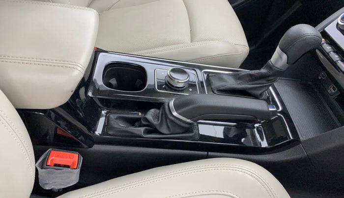 2023 Mahindra XUV700 AX 7 D AT 7 STR, Diesel, Automatic, 16,368 km, Gear Lever