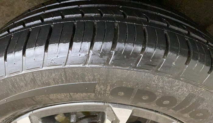 2023 Mahindra XUV700 AX 7 D AT 7 STR, Diesel, Automatic, 16,368 km, Left Rear Tyre Tread