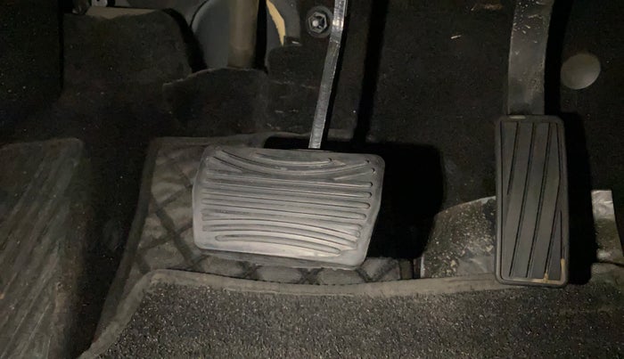 2023 Mahindra XUV700 AX 7 D AT 7 STR, Diesel, Automatic, 16,368 km, Pedals