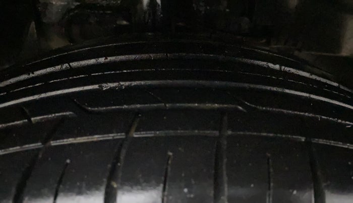 2019 Tata NEXON XZA PLUS PETROL, Petrol, Automatic, 79,030 km, Right Front Tyre Tread