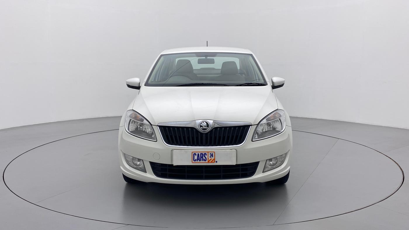 2016 Skoda Rapid AMBITION 1.6 MPI MT PLUS, Petrol, Manual, 32,603 km, Front