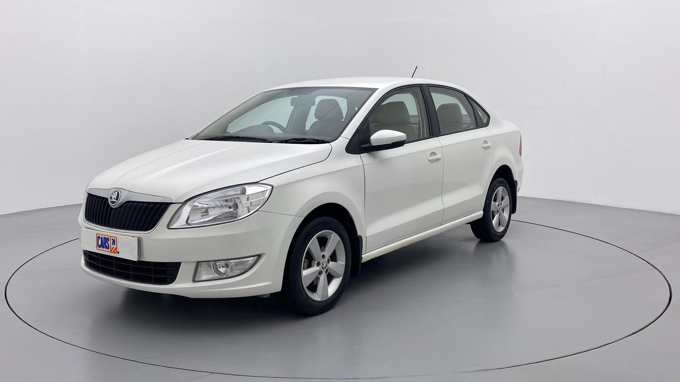2016 Skoda Rapid AMBITION 1.6 MPI MT PLUS, Petrol, Manual, 32,603 km, Left Front Diagonal