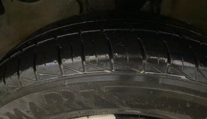 2022 Maruti Alto STD (O), Petrol, Manual, 44,119 km, Left Front Tyre Tread