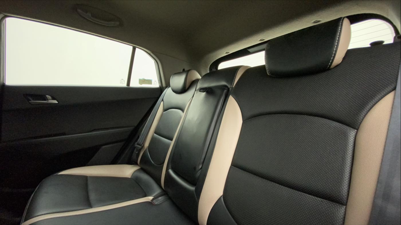 2016 Hyundai Creta SX PLUS 1.6 PETROL, Petrol, Manual, 63,508 km, Right Side Rear Door Cabin