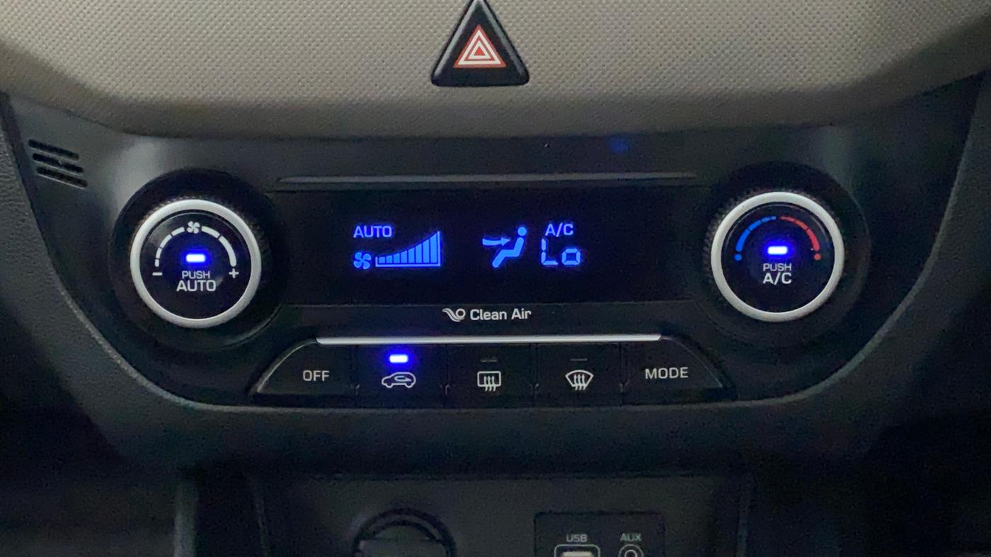 2016 Hyundai Creta SX PLUS 1.6 PETROL, Petrol, Manual, 63,508 km, Automatic Climate Control