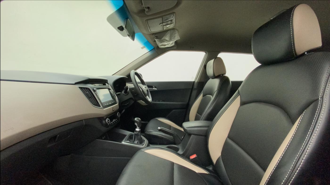 2016 Hyundai Creta SX PLUS 1.6 PETROL, Petrol, Manual, 63,508 km, Right Side Front Door Cabin