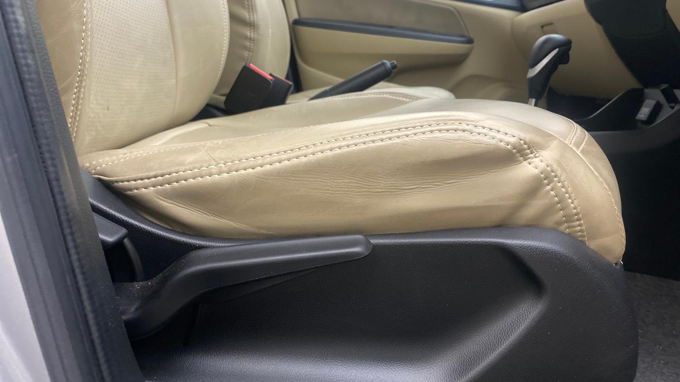 2023 Honda Amaze 1.2L I-VTEC VX CVT, Petrol, Automatic, 30,959 km, Driver Side Adjustment Panel