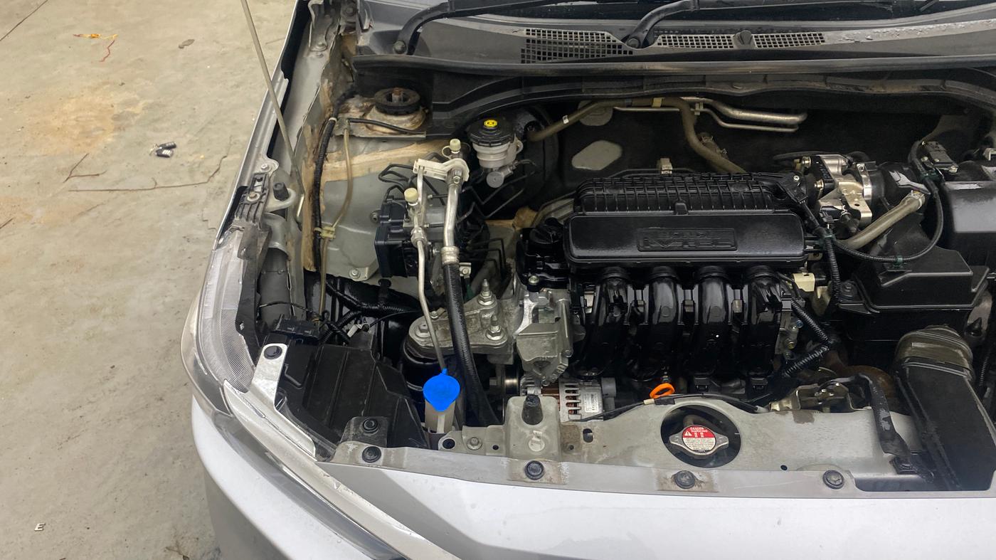 2023 Honda Amaze 1.2L I-VTEC VX CVT, Petrol, Automatic, 30,959 km, Engine View - Right