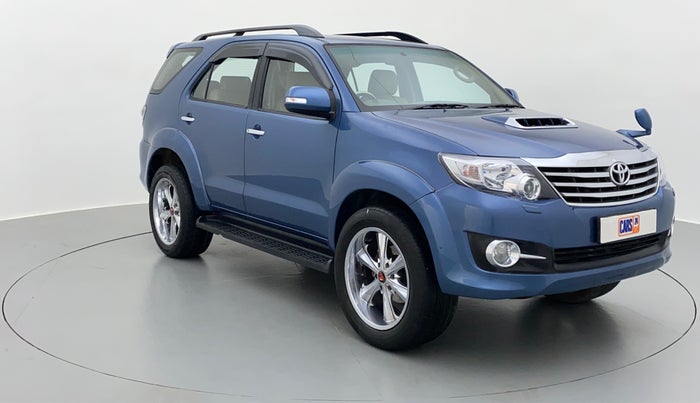 2012 Toyota Fortuner 3.0 AT 4X2, Diesel, Automatic, 91,816 km, Right Front Diagonal