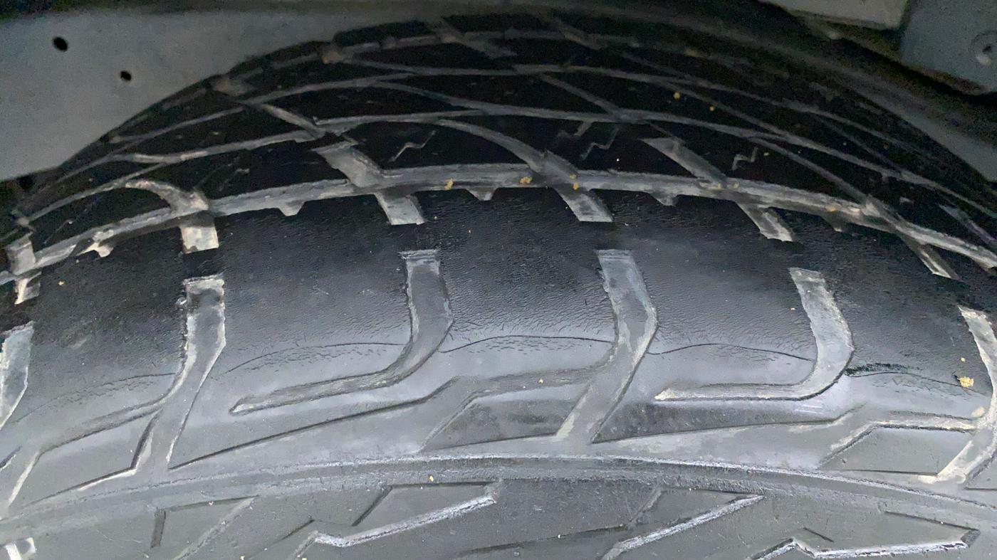 2012 Toyota Fortuner 3.0 AT 4X2, Diesel, Automatic, 91,816 km, Left Rear Tyre Tread