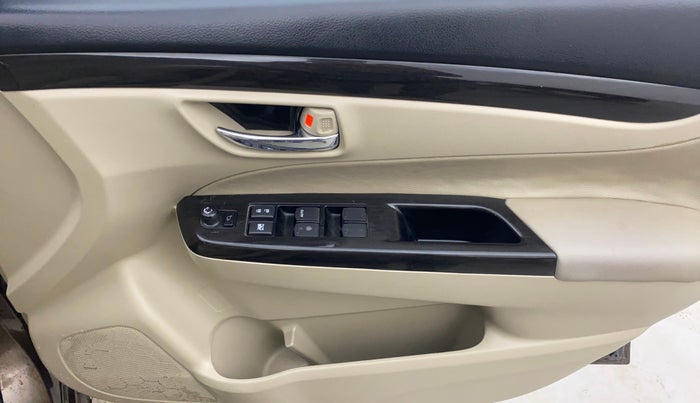 2015 Maruti Ciaz ZXI, Petrol, Manual, 38,542 km, Driver Side Door Panels Control