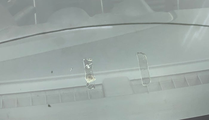 2020 Maruti Swift ZXI PLUS, Petrol, Manual, 19,686 km, Front windshield - Minor spot on windshield