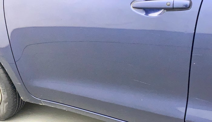 2020 Maruti Swift ZXI PLUS, Petrol, Manual, 19,686 km, Front passenger door - Minor scratches