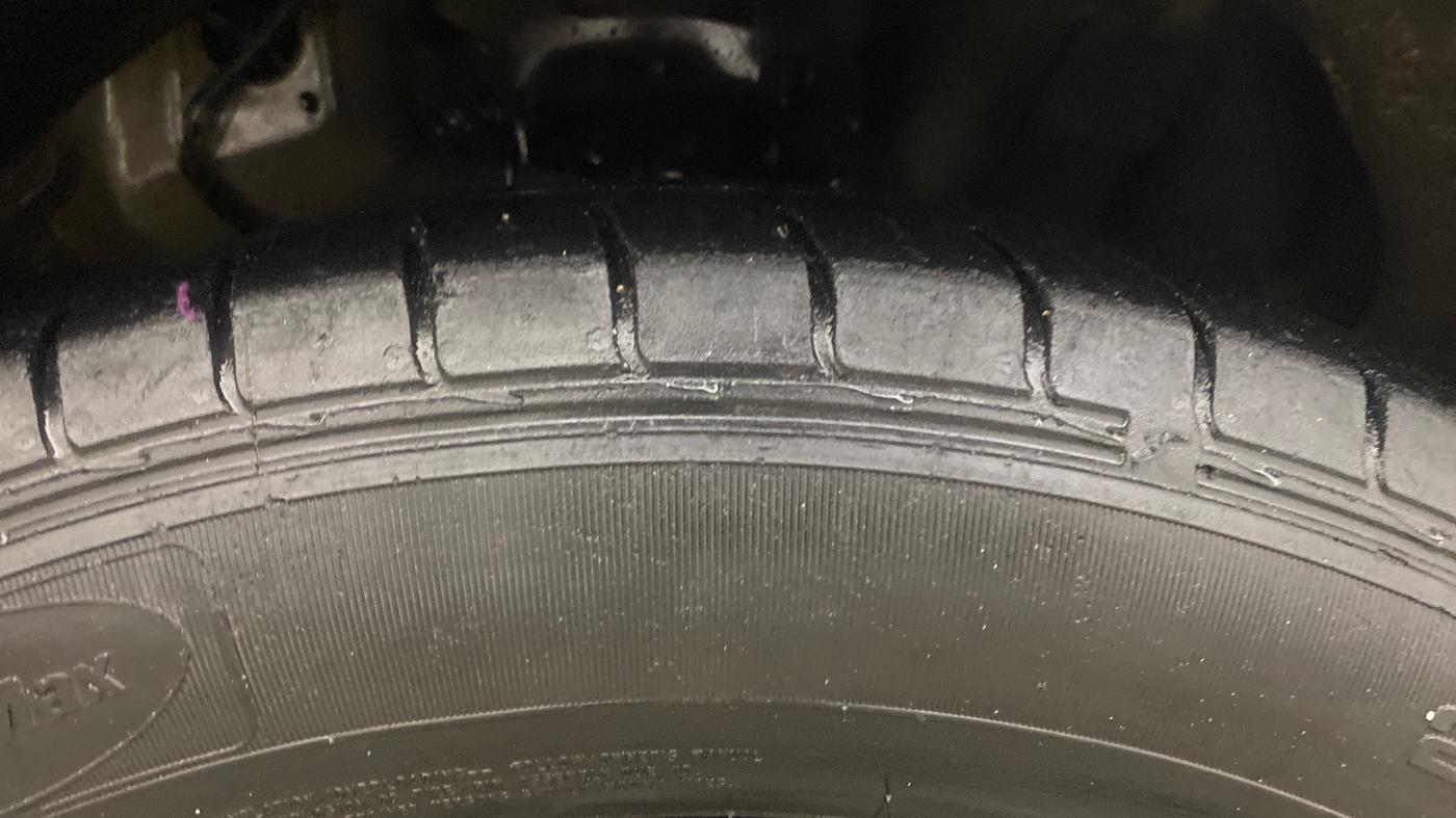 2021 KIA SELTOS GTX PLUS DCT 1.4 PETROL, Petrol, Automatic, 31,707 km, Right Front Tyre Tread