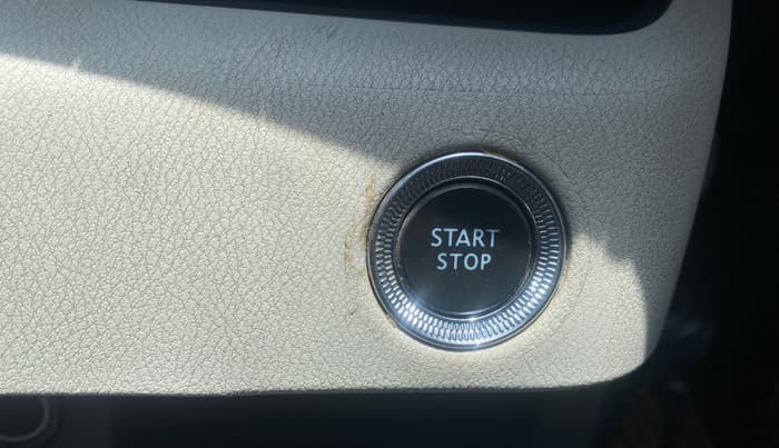 2022 Nissan MAGNITE XV MT, Petrol, Manual, 38,952 km, Keyless Start/ Stop Button