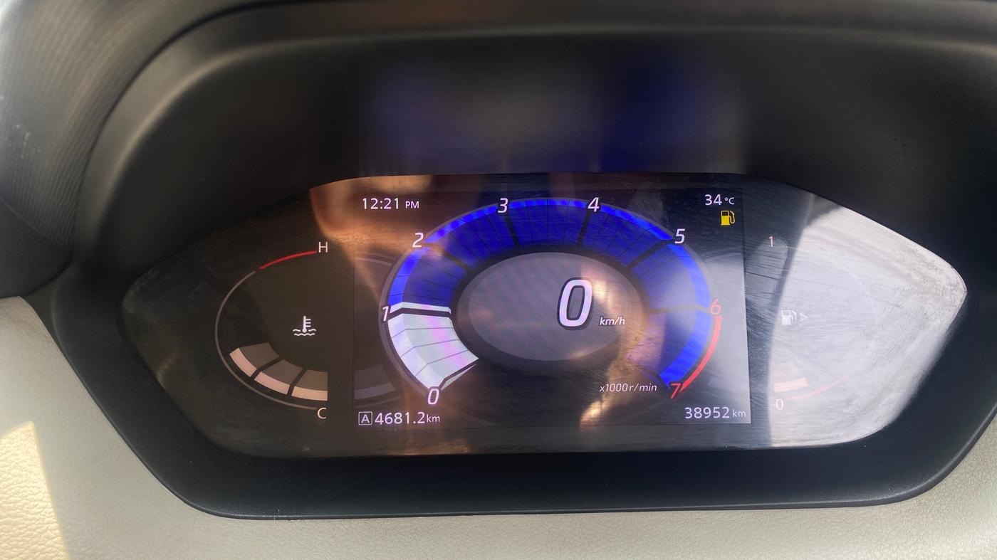 2022 Nissan MAGNITE XV MT, Petrol, Manual, 38,952 km, Odometer Image