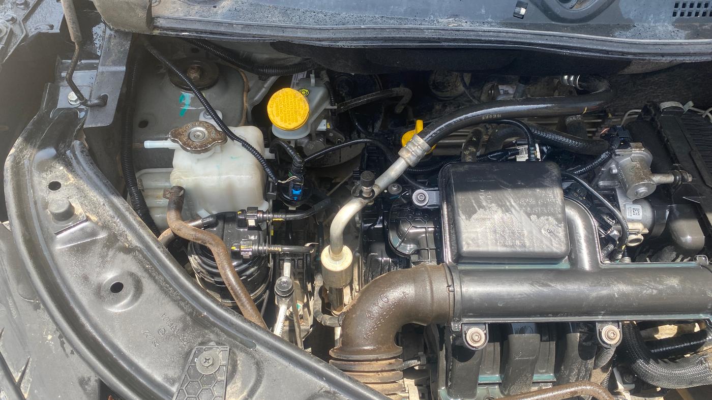 2022 Nissan MAGNITE XV MT, Petrol, Manual, 38,952 km, Engine View - Right