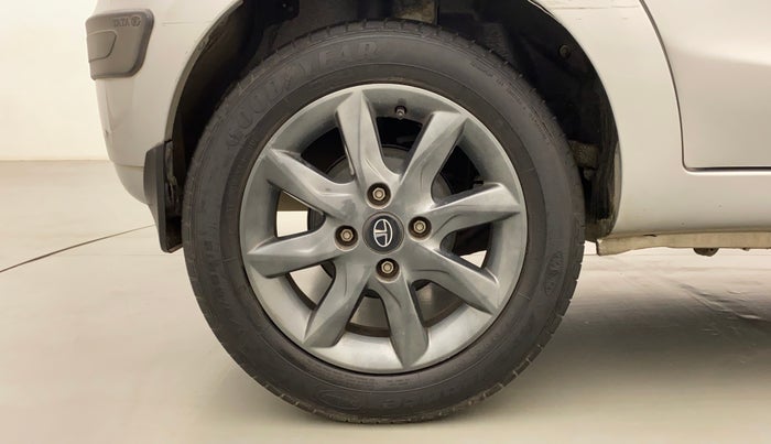 2015 Tata Bolt XT REVOTRON, Petrol, Manual, 28,293 km, Right Rear Wheel