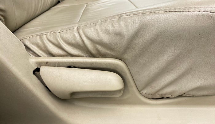 2016 Maruti Swift Dzire VXI OPT, Petrol, Manual, Driver Side Adjustment Panel