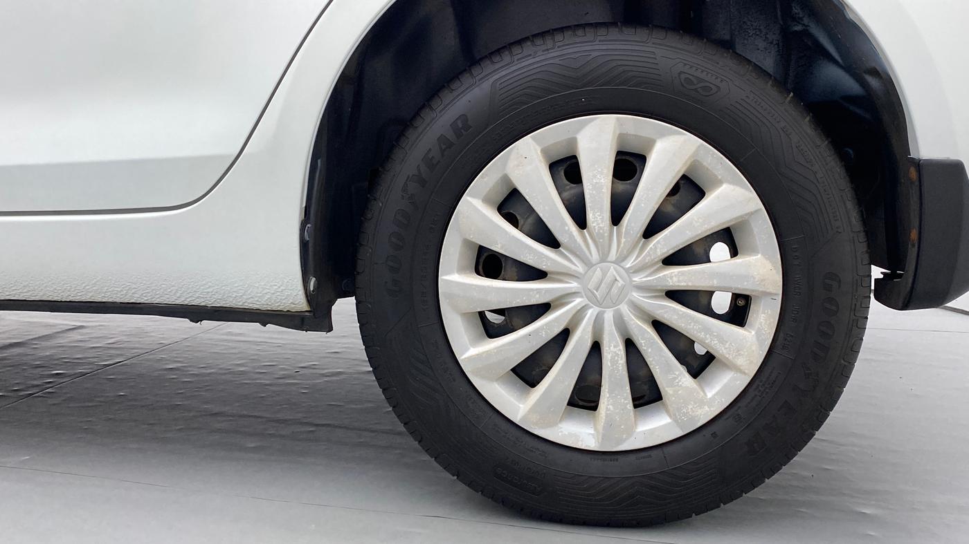 2016 Maruti Swift Dzire VXI OPT, Petrol, Manual, Left Rear Wheel