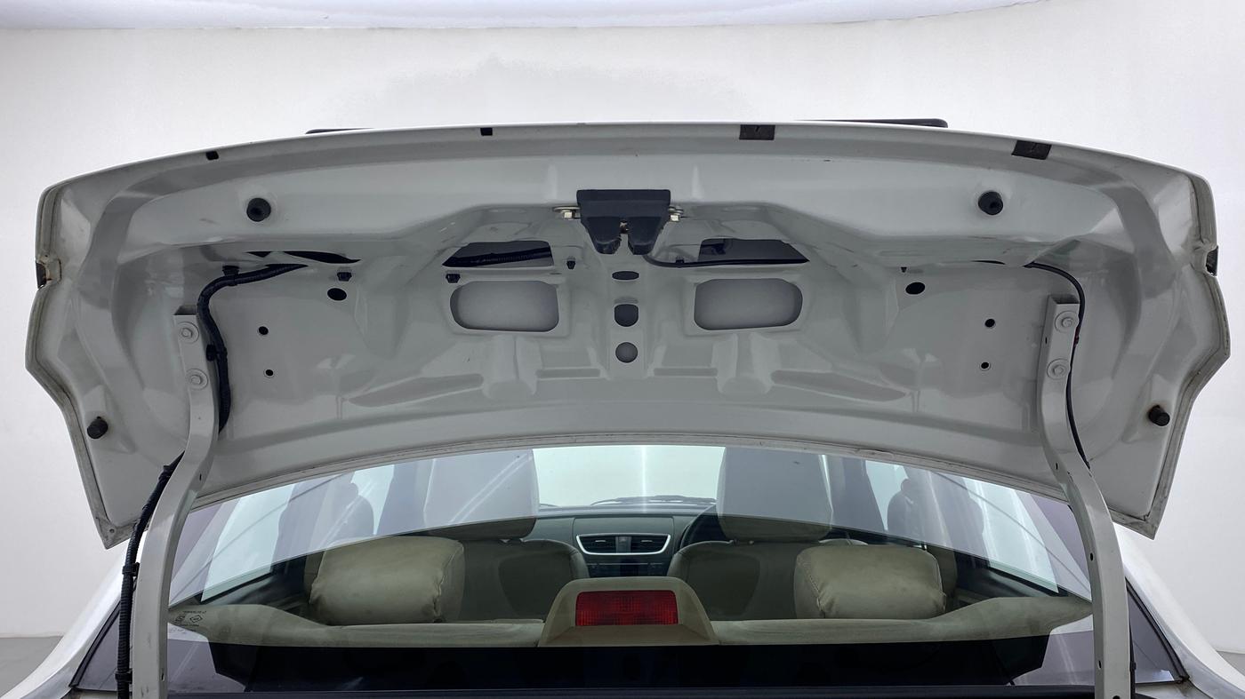 2016 Maruti Swift Dzire VXI OPT, Petrol, Manual, Boot Door Open