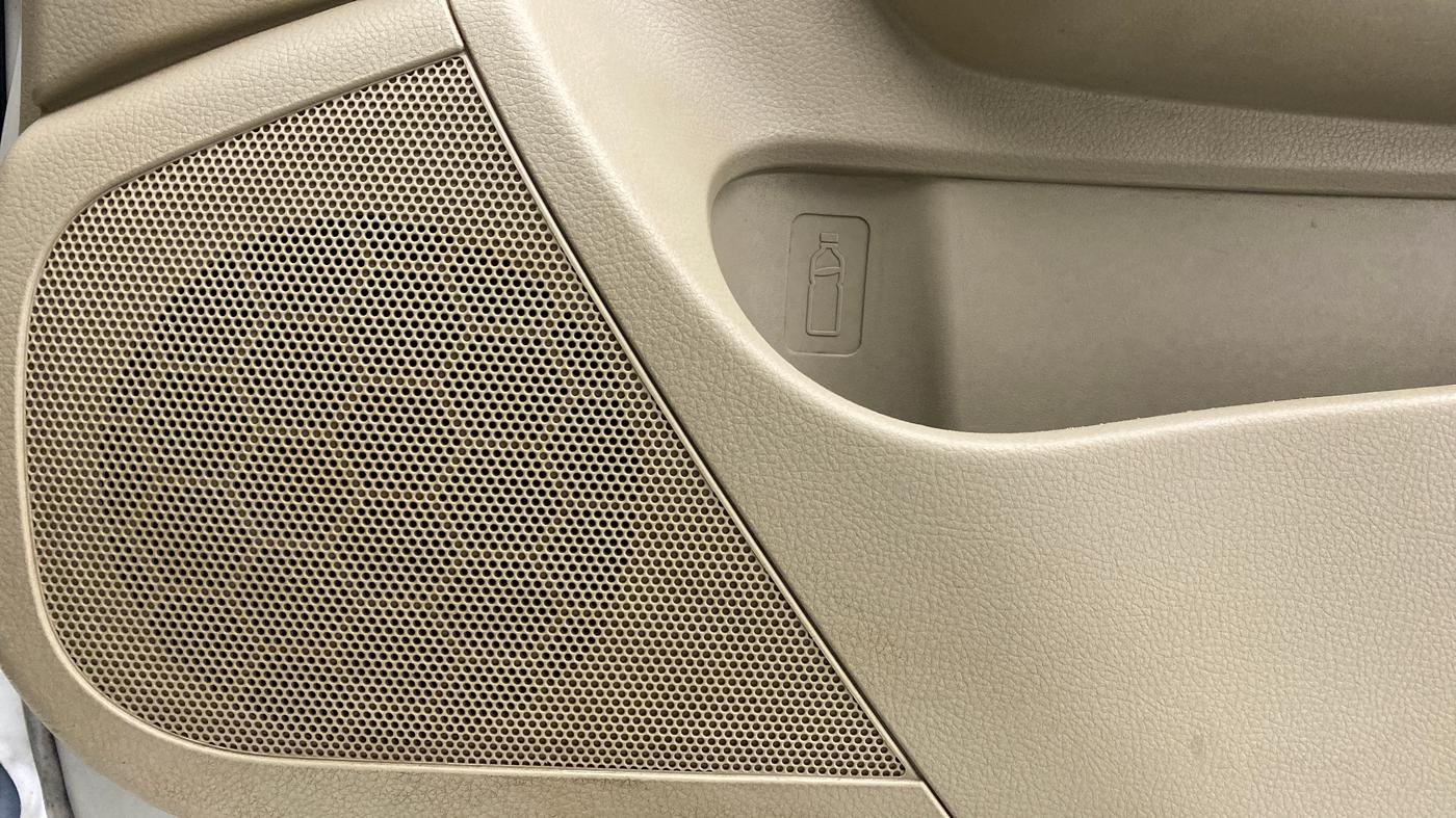 2016 Maruti Swift Dzire VXI OPT, Petrol, Manual, Speaker