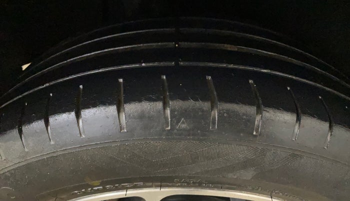 2021 Toyota Glanza V, Petrol, Manual, 39,544 km, Right Rear Tyre Tread