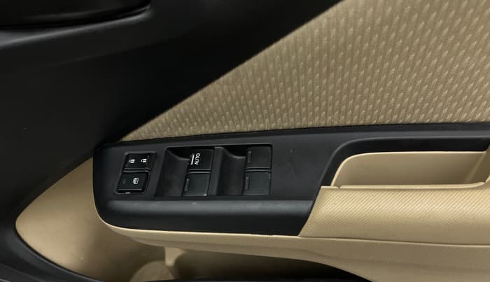 2022 Honda City 1.5L I-VTEC SV, Petrol, Manual, 33,952 km, Driver Side Door Panels Control