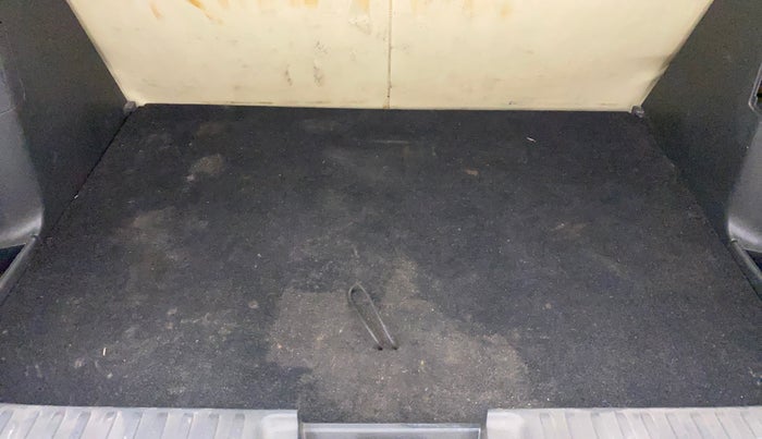 2016 Maruti Vitara Brezza VDI (O), Diesel, Manual, 97,573 km, Boot Inside