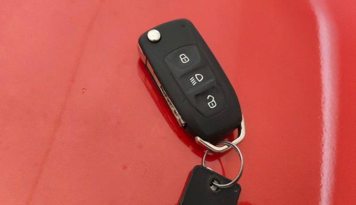 2020 Tata Tiago XZ PETROL, Petrol, Manual, 43,707 km, Key Close Up