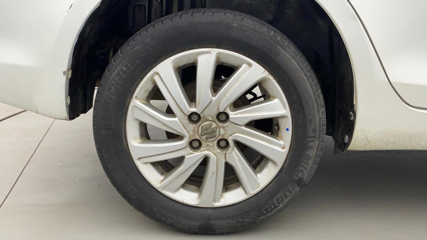 2016 Maruti Swift Dzire ZDI AMT, Diesel, Automatic, 88,396 km, Right Rear Wheel