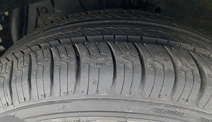 2016 Maruti Swift Dzire ZDI AMT, Diesel, Automatic, 88,396 km, Left Front Tyre Tread